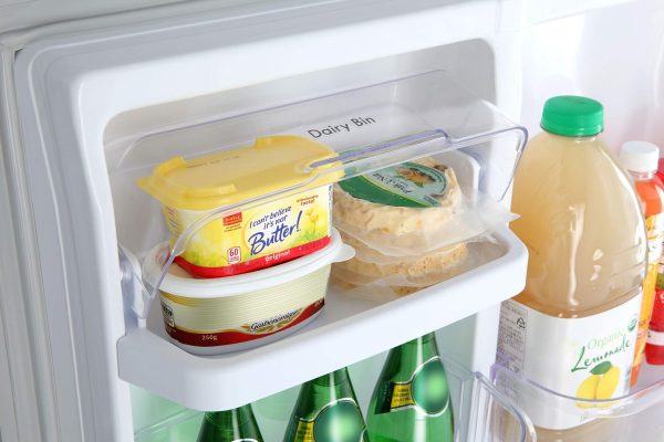 Kenmore 30" Top-Freezer Refrigerator with Ice Maker and 18 Cubic Ft. Total Capacity, White - Image 4