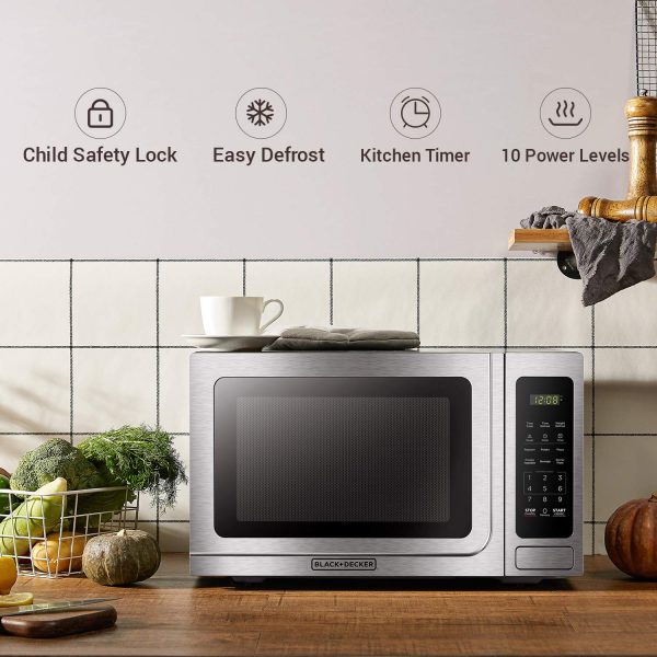 BLACK+DECKER EM036AB14 Digital Microwave Oven with Turntable Push-Button Door, Child Safety Lock, Stainless Steel, 1.4 Cu.ft - Image 4