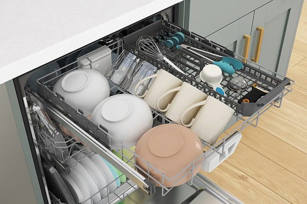 Whirlpool - 24" Top Control Built-In Dishwasher with Stainless Steel Tub, Large Capacity & 3rd Rack, 47 dBA - Black stainless steel - Image 23