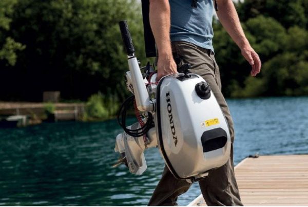 Honda Outboard Motor 5HP with Tiller Handle 20 Shaft - Image 4