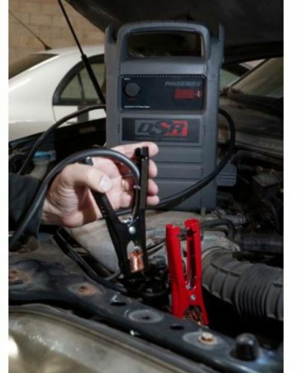 Schumacher Electric 2000A Peak 12V Jumpstarter - Image 2
