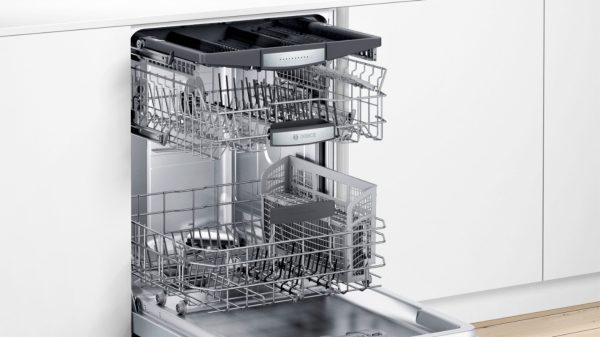 Bosch - 800 Series 24" Top Control Built-In Dishwasher with CrystalDry, Stainless Steel Tub, 3rd Rack, 42 dBa - Stainless steel - Image 3