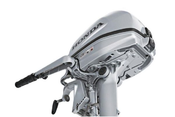 Honda Outboard Motor 5HP with Tiller Handle 20 Shaft - Image 3